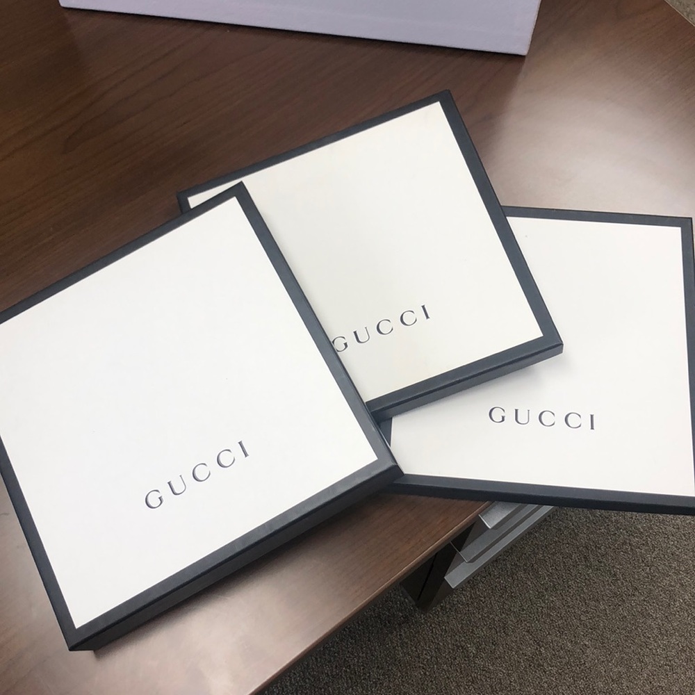 1️⃣Gucci Box Left!!!!!